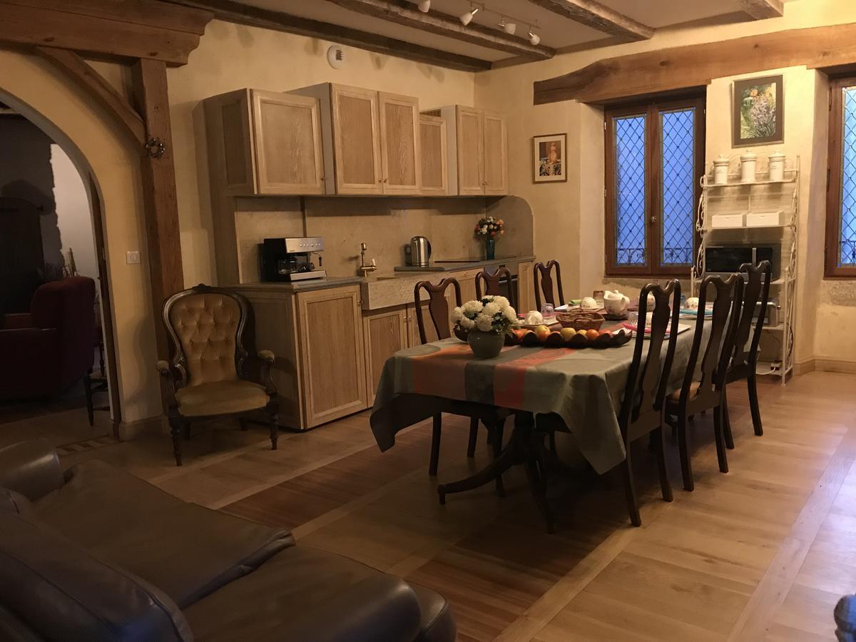Portail Haut Acomodação com café da manhã Previnquieres Exterior foto